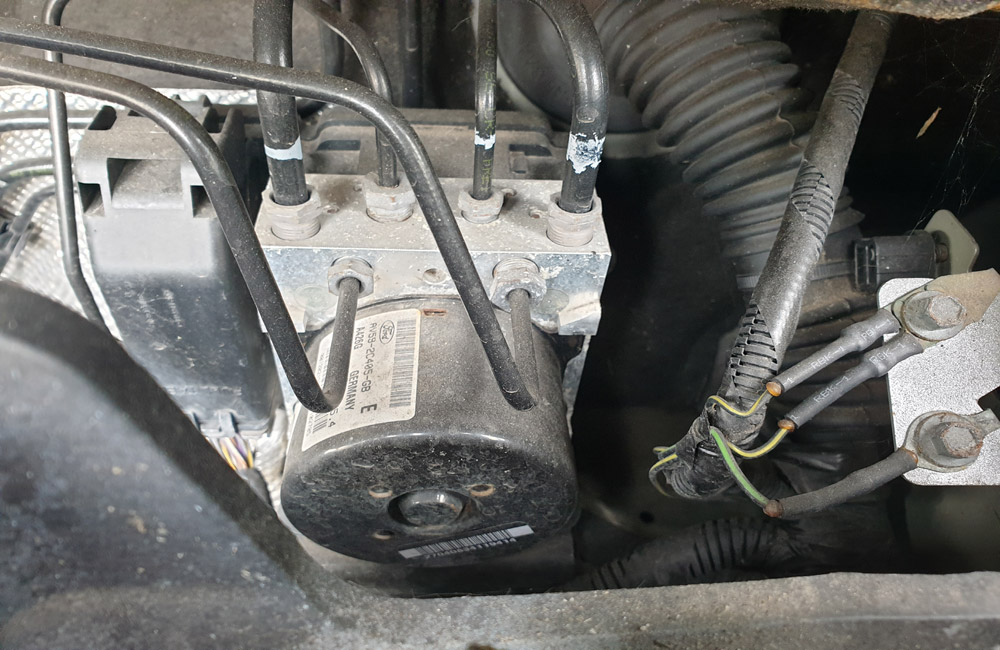 Ford Fiesta Style ABS pump